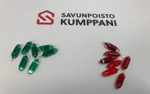Lasisulakkeet Savunpoistolaitteiden varaosia: lämpösulakkeet eli lasiampullit, vihreä ja punainen